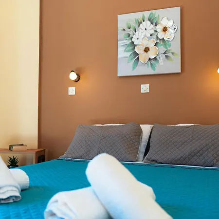 Stefanias Prasoudi Apartment *