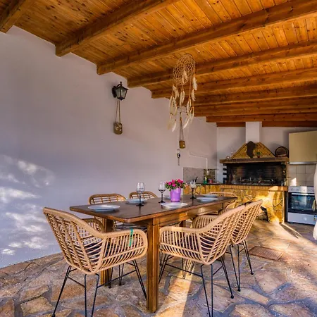 Stefanias Prasoudi Apartment